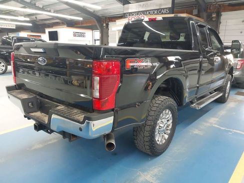 Used 2022 Ford F350 XLT w/ XLT Premium Package AWD/4WD image 1