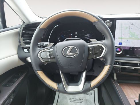 Used 2025 Lexus RX 350 Premium Plus w/ Convenience Package AWD/4WD image 13