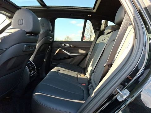 Certified 2022 BMW X5 xDrive40i w/ Climate Comfort Package image 10