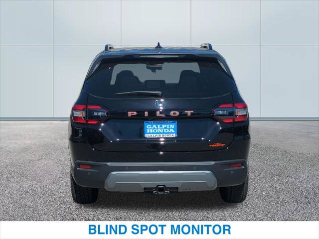 New 2026 Honda Pilot TrailSport image 8