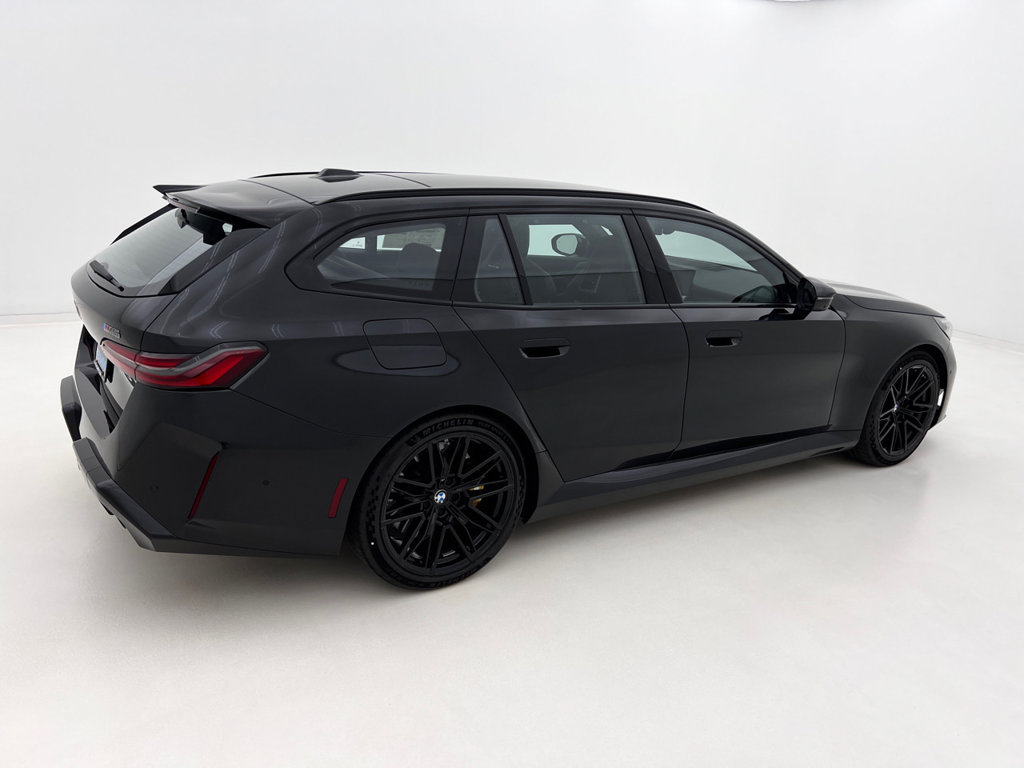 New 2027 BMW M5 Touring AWD/4WD image 4