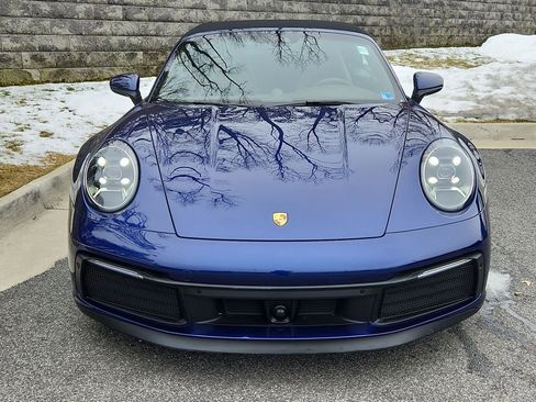 Used 2020 Porsche 911 image 8