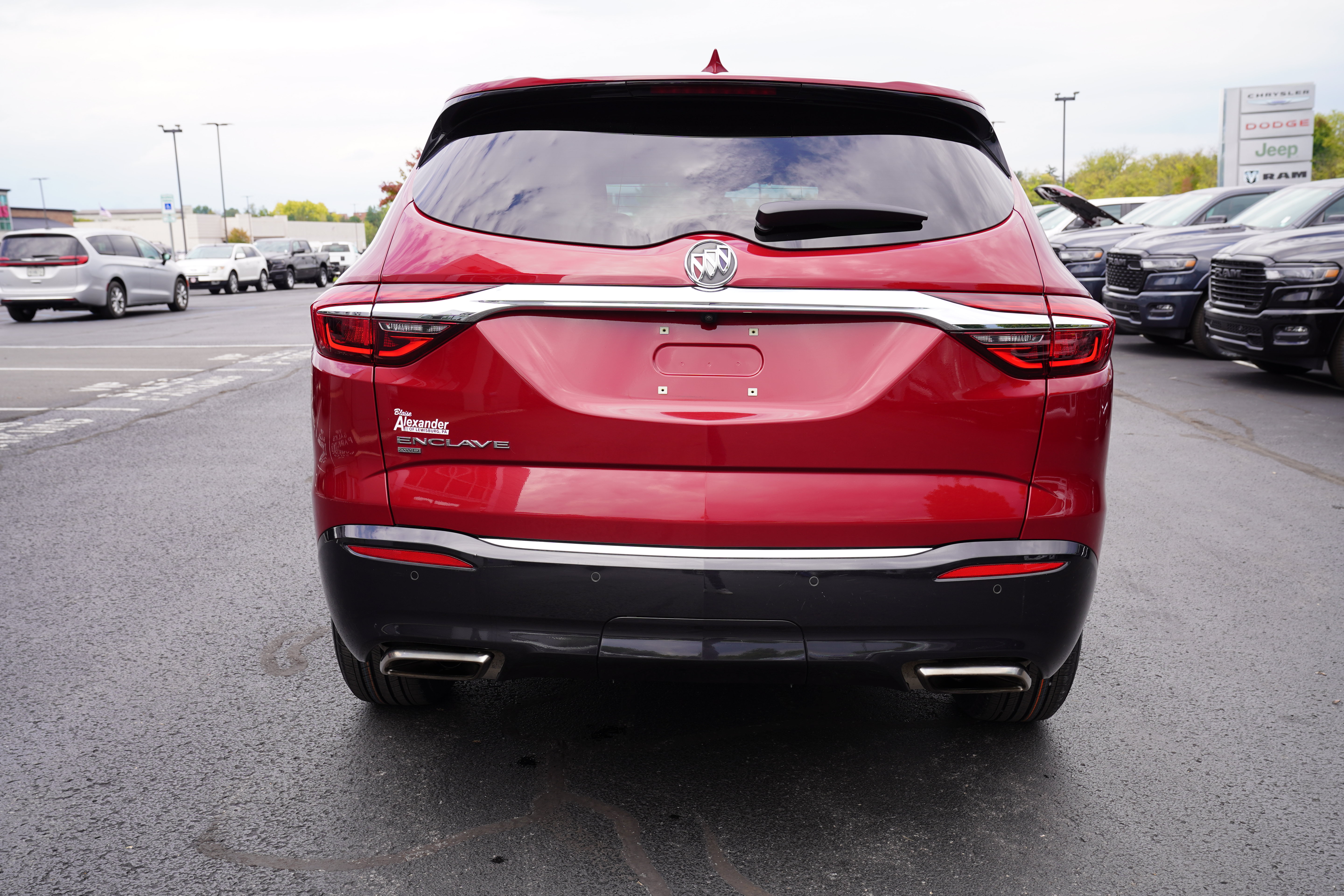 Used 2020 Buick Enclave Premium AWD/4WD image 8