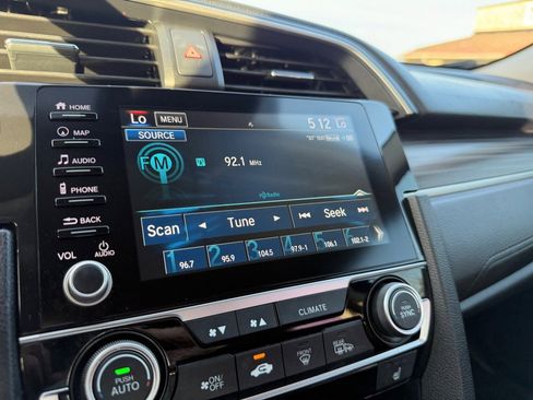 Used 2019 Honda Civic Touring image 28