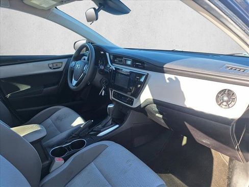 Used 2017 Toyota Corolla LE image 20