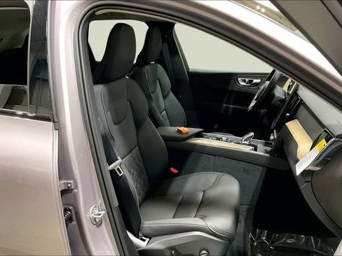 New 2026 Volvo XC60 B5 Core w/ Protection Package Premier AWD/4WD image 12