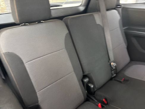 Used 2019 Chevrolet Traverse LT AWD/4WD image 22