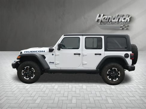 Used 2025 Jeep Wrangler Unlimited Rubicon 4xe w/ Safety Group AWD/4WD image 7