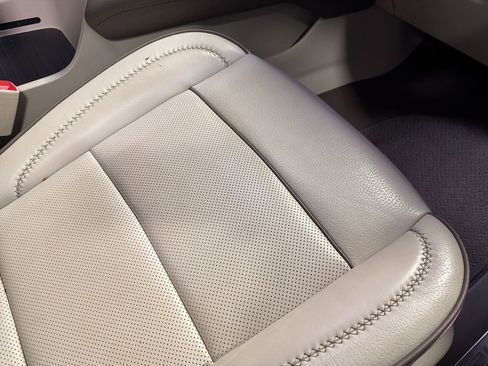 Used 2025 GMC Yukon Denali image 25