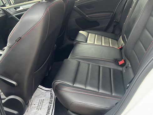 Used 2019 Volkswagen GTI SE w/ SE Experience Package FWD image 33