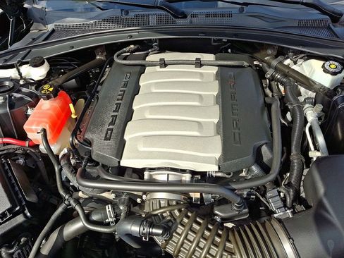 Used 2018 Chevrolet Camaro SS image 30