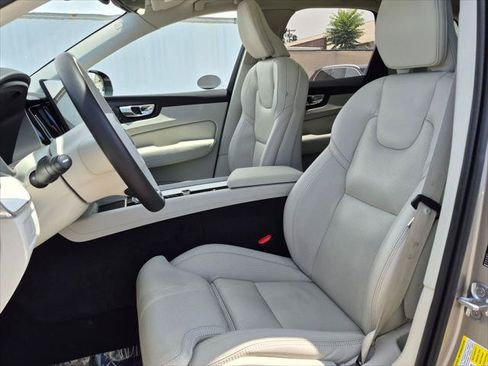 Used 2026 Volvo XC60 B5 Ultra w/ Protection Package Premier AWD/4WD image 21