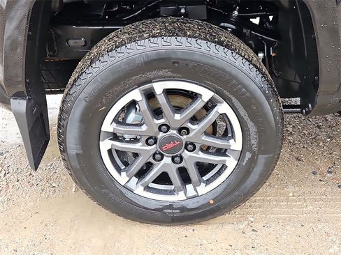 New 2025 Toyota Tacoma TRD Sport image 5