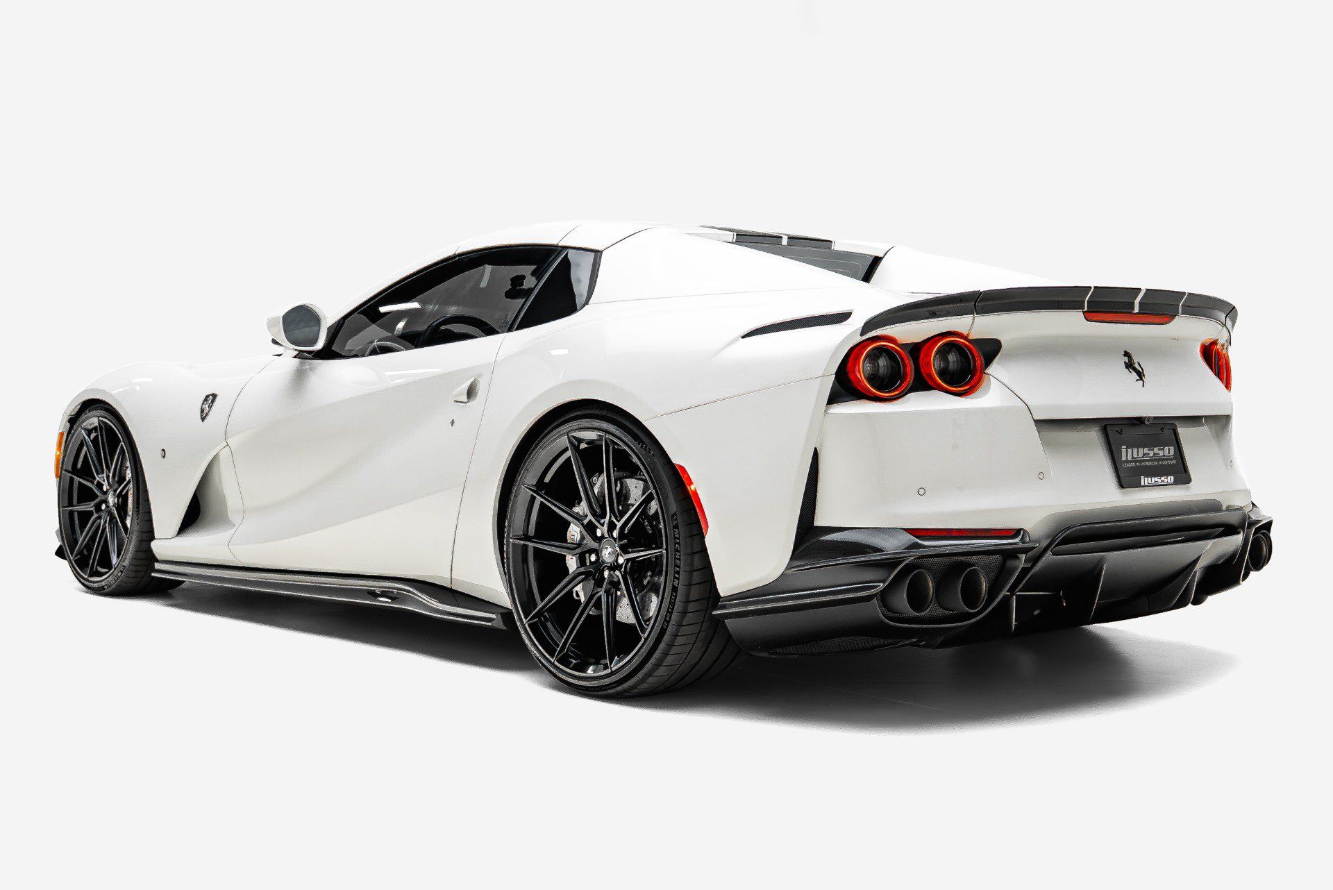 Used 2022 Ferrari 812 GTS RWD image 9