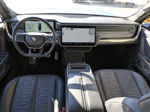 Used 2022 Rivian R1T Launch Edition image 16