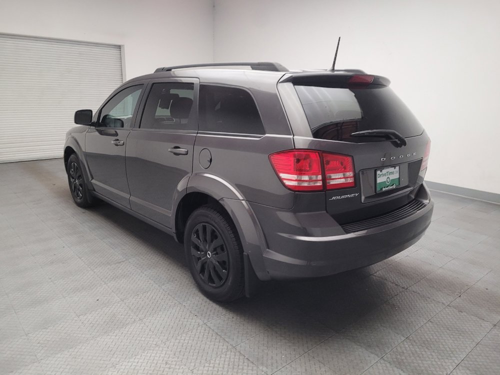 Used 2018 Dodge Journey SE w/ Mopar All Weather Group FWD image 5