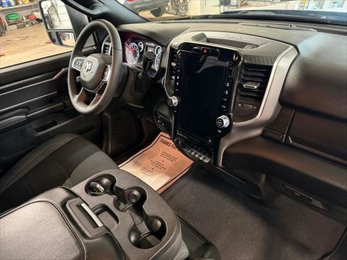 Certified 2025 RAM 2500 Big Horn AWD/4WD image 11