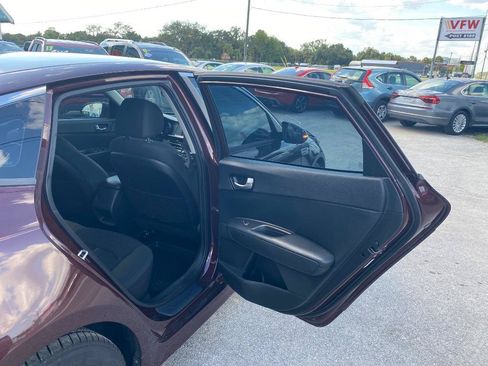 Used 2019 Kia Optima LX FWD image 17