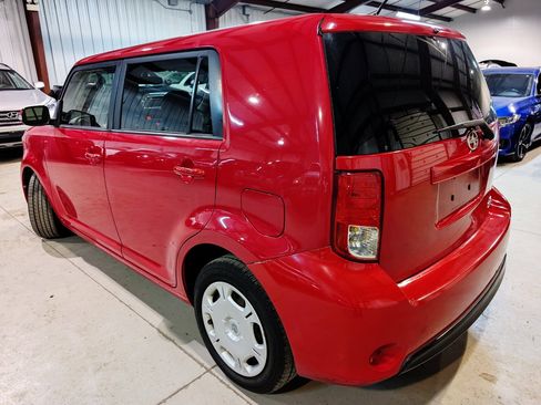 Used 2013 Scion xB image 4
