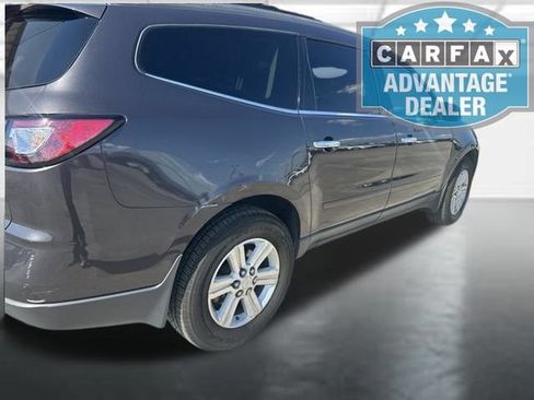 Used 2013 Chevrolet Traverse LT FWD image 2