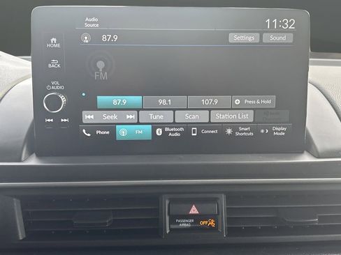 Used 2025 Honda Pilot EX-L image 18