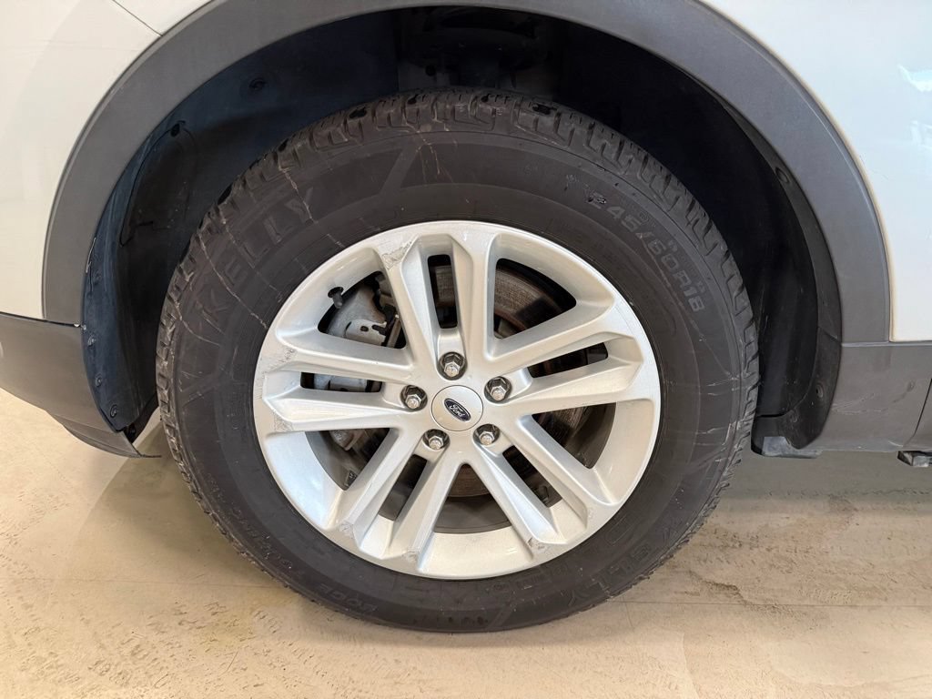 Used 2017 Ford Explorer XLT FWD image 34