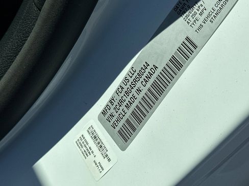 New 2025 Chrysler Pacifica Select image 25