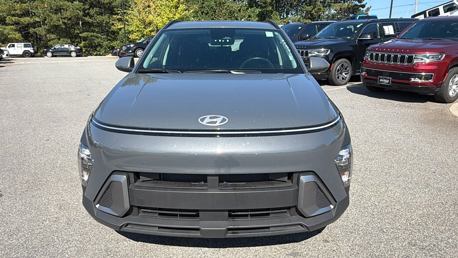 Used 2025 Hyundai Kona SEL AWD/4WD image 3