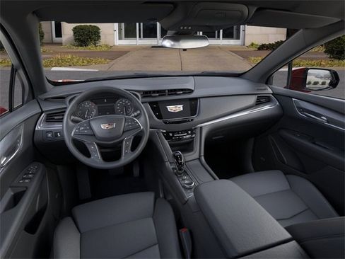 New 2025 Cadillac XT5 Luxury image 15