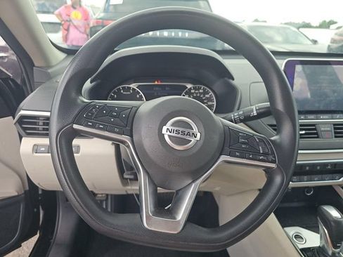 Used 2020 Nissan Altima 2.5 S FWD image 5