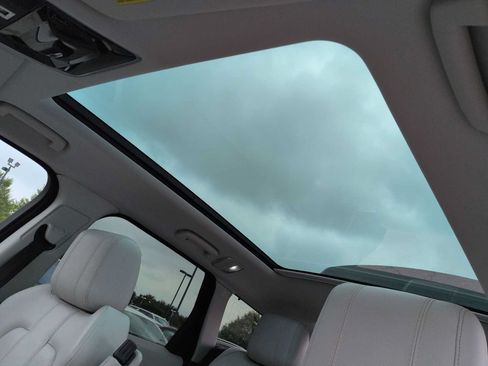Used 2016 Land Rover Range Rover Sport SE AWD/4WD image 20