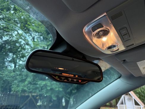 Used 2017 Chevrolet SS image 51