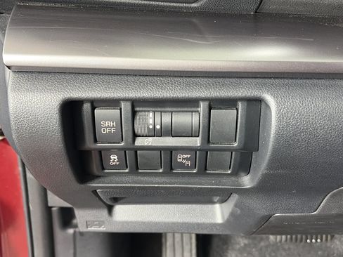 Used 2019 Subaru Crosstrek 2.0i Limited w/ Moonroof Package image 26