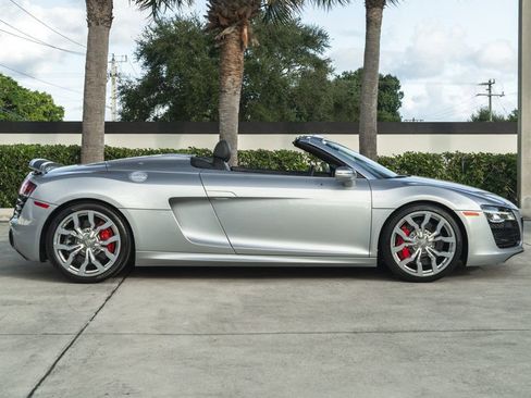 Used 2015 Audi R8 V10 image 10
