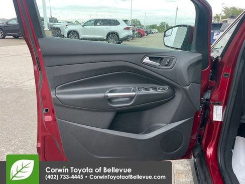 Used 2013 Ford C-MAX SE FWD image 29