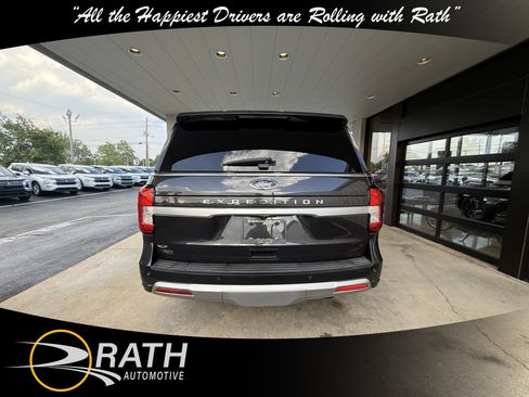 Used 2022 Ford Expedition XLT AWD/4WD image 8