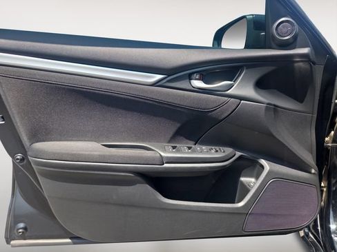Used 2020 Honda Civic EX image 16
