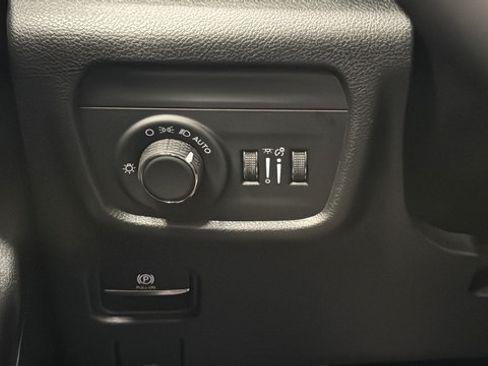 New 2026 Jeep Grand Cherokee L 4WD image 33
