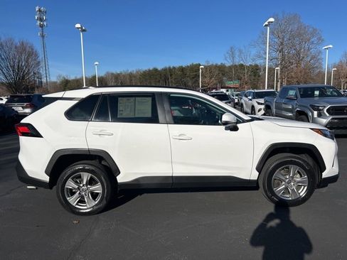 Used 2024 Toyota RAV4 XLE image 4