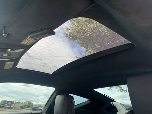 Used 2018 Lexus LC 500 Coupe w/ Touring Package image 28