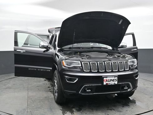 Used 2020 Jeep Grand Cherokee Overland image 56