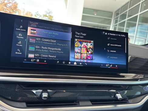 Used 2025 BMW X5 xDrive40i w/ Premium Package image 22