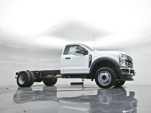 New 2026 Ford F550 2WD Regular Cab Super Duty image 43