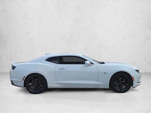 Used 2020 Chevrolet Camaro LT w/ RS Package image 4