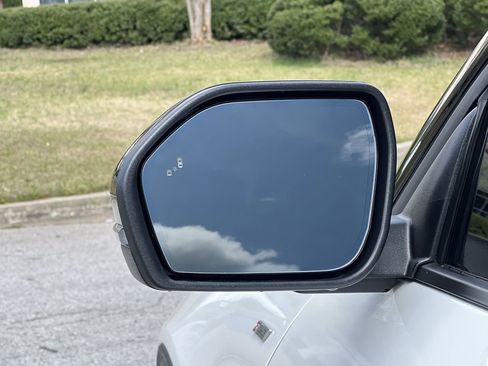 New 2026 Ford Explorer ST-Line w/ ST-Line Street Pack image 28