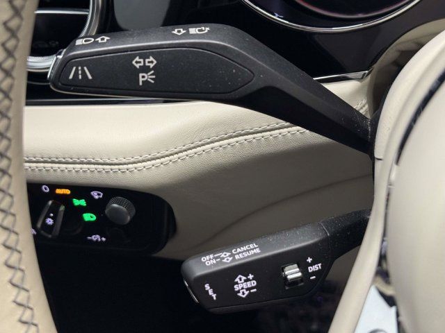 Used 2020 Bentley Bentayga AWD/4WD image 39