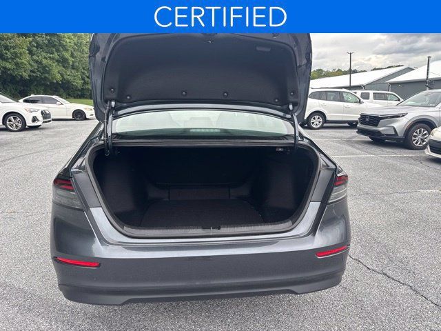 Used 2025 Honda Accord LX image 4