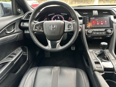 Used 2020 Honda Civic Sport Touring image 2
