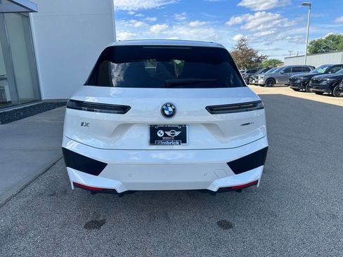 Certified 2024 BMW iX xDrive50 w/ Premium Package AWD/4WD image 4