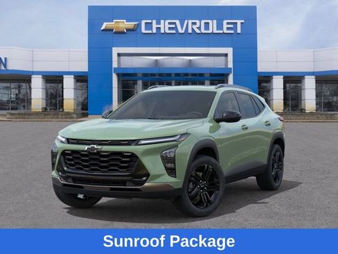 New 2026 Chevrolet Trax ACTIV w/ Sunroof Package FWD image 7